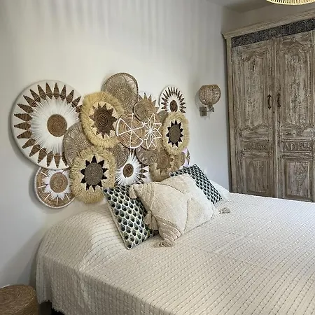 Holiday home Arbor Vitae Piscine Privee A 13km De La *